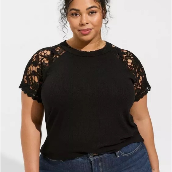 Torrid Women’s Textured Jersey Crew Neck Crochet Raglan Top Black Plus Size 5/5X - Picture 1 of 12